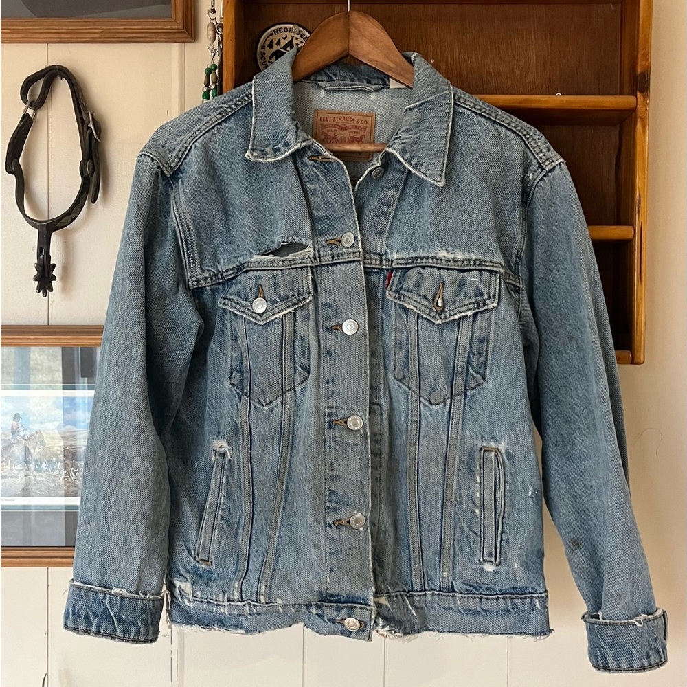 Levi’s Women’s Denim Jacket - Picture 1 of 6